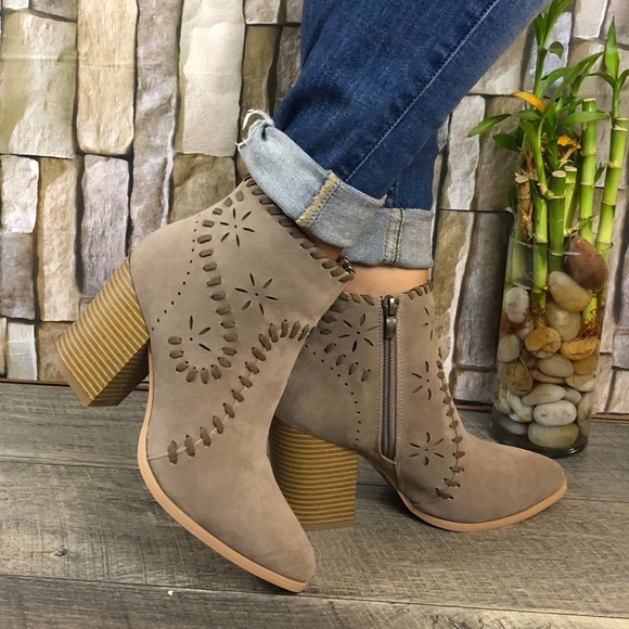 ARIDER BOHEMIAN STITCH STYLE ANKLE - Picture 2 of 8